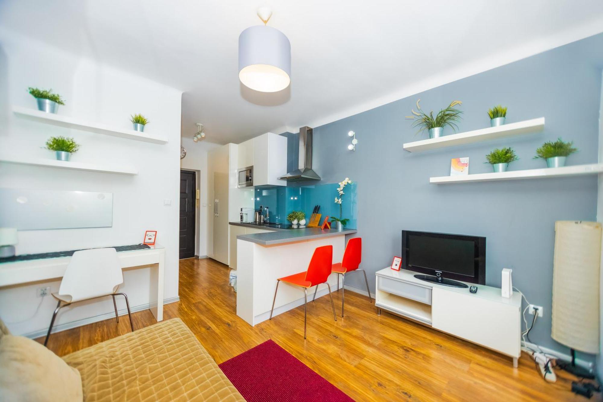 Cozy Studio Next To The Metro And City Center Варшава Экстерьер фото